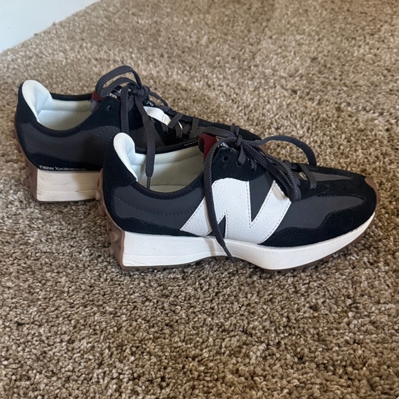 Women’s New Balance 327 Sneakers in Black and White - Picture 3 of 7